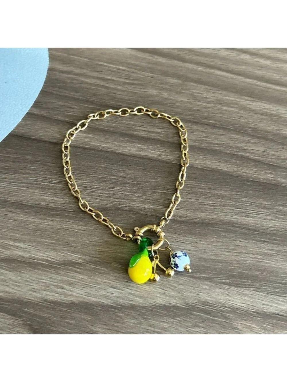 Gold Bracelet with Lemon Q327